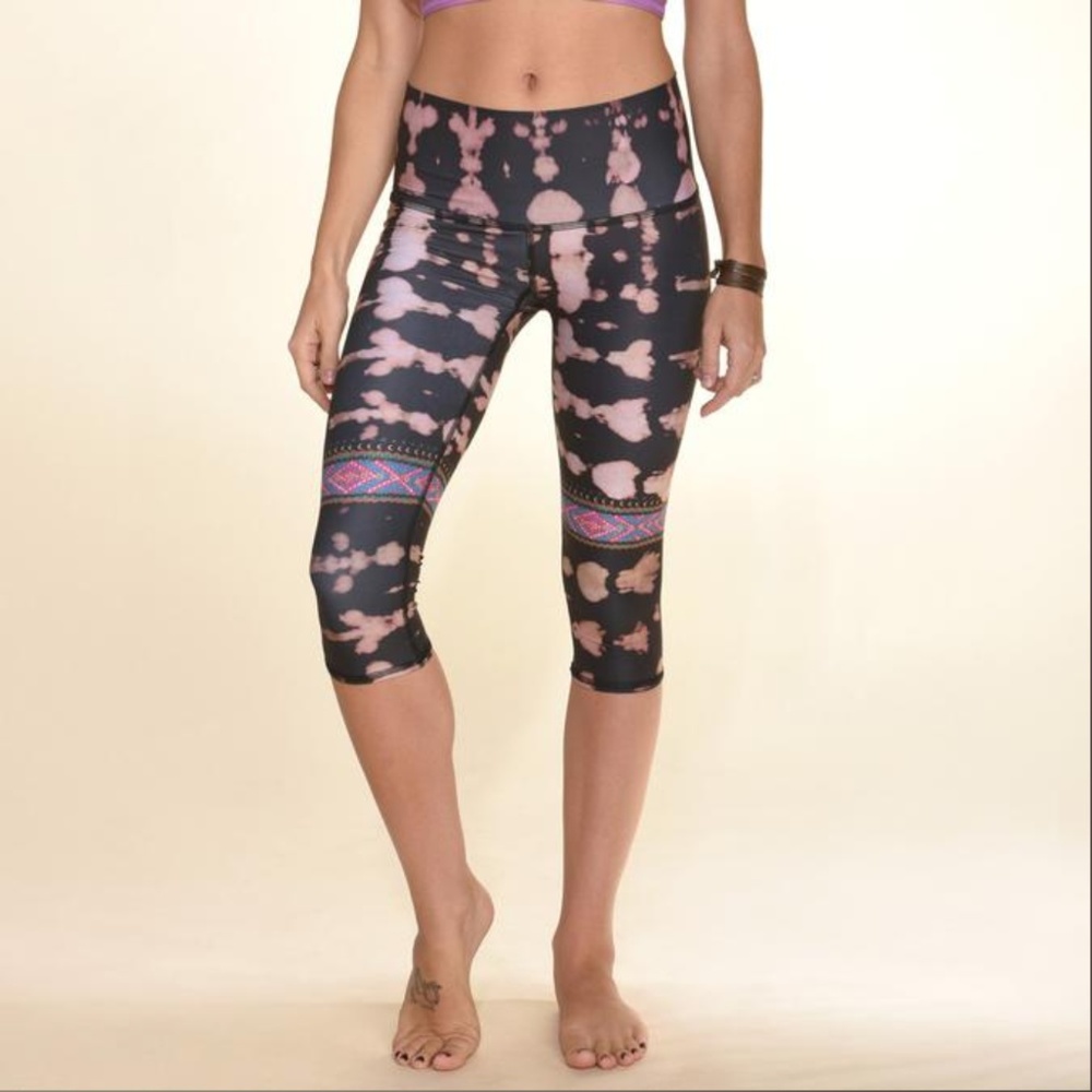 Teeki Cusco Rambler Goddess Capri